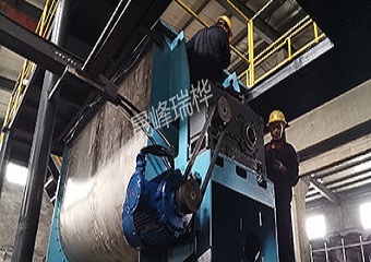 使用臥式螺帶混料機(jī)，溫度控制要重視